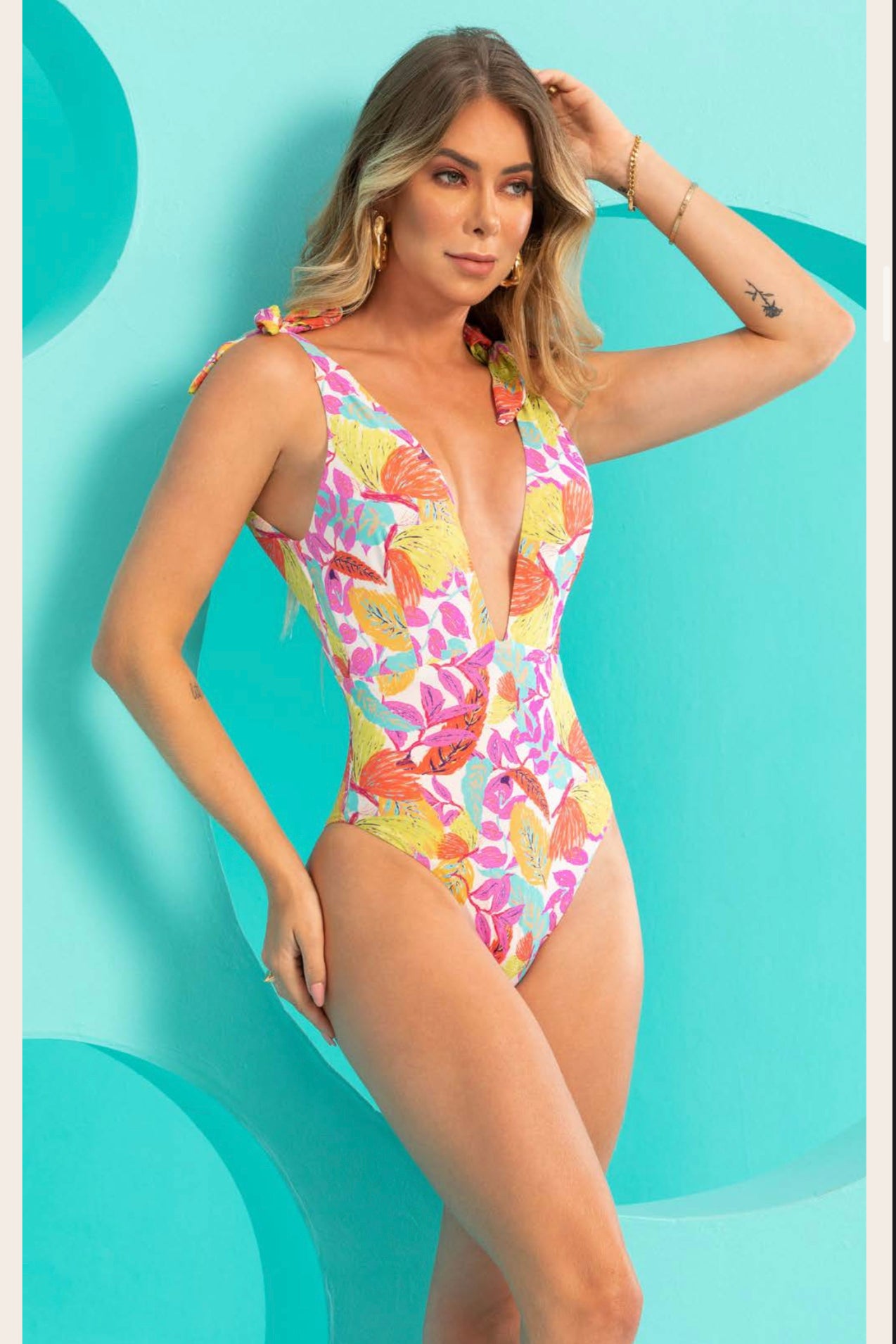 Tropical Leaves Deep V One-Piece – Amazônia B2R