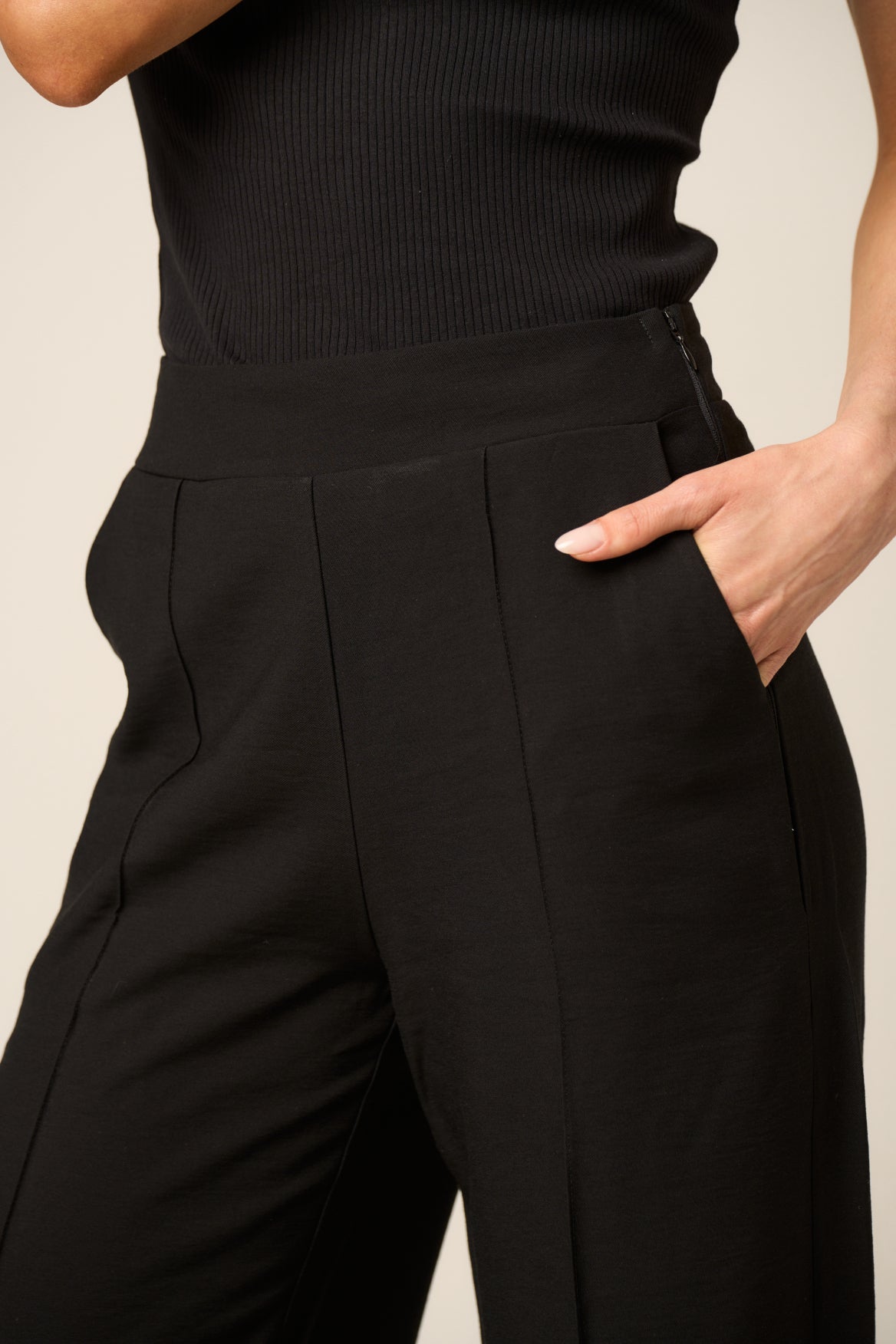 Black Viscose Wide-Leg Pants | Amazônia B2R